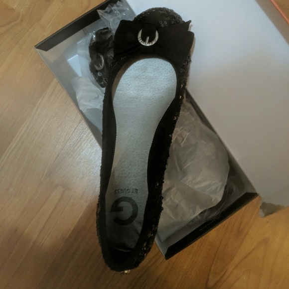 NWT - Guess sequin flats in box and wrap - Picture 3 of 3